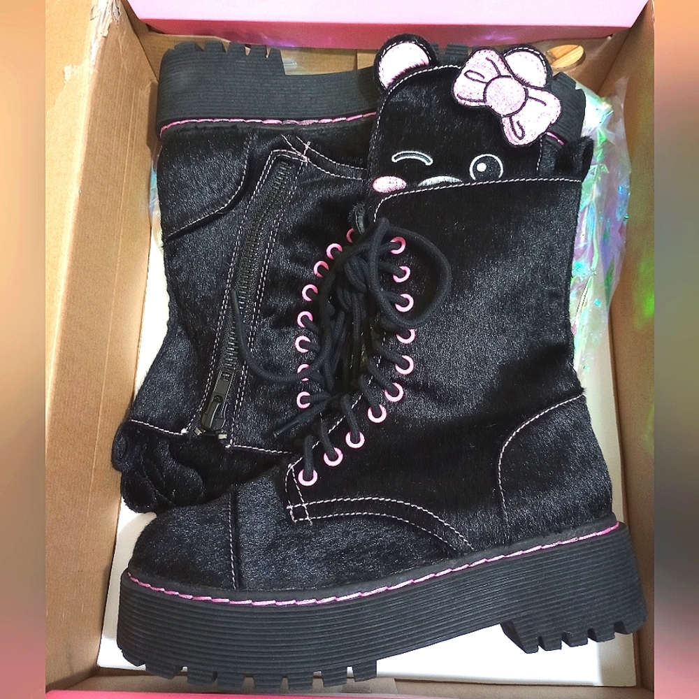 Sugar Thrillz Kawaii Best Furrends Teddy Bear Combat Boots